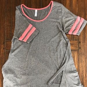 LuLarue Perfect T size medium